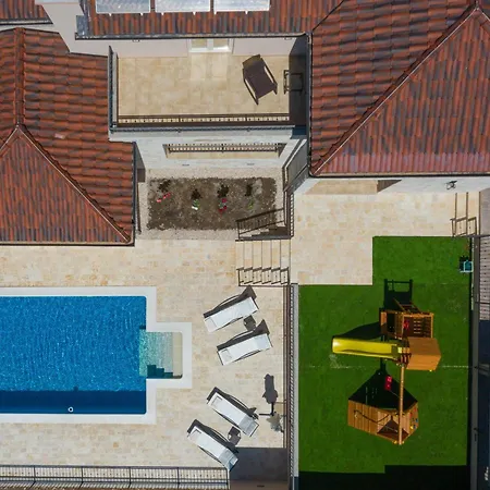 Villa San